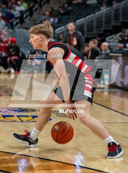 Thumbnail 3 in University vs. Manchester (IHSAA 2A Final) photogallery.