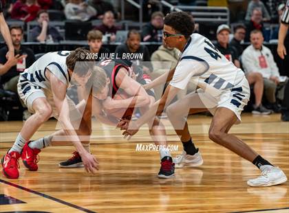 Thumbnail 2 in University vs. Manchester (IHSAA 2A Final) photogallery.
