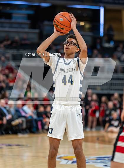 Thumbnail 1 in University vs. Manchester (IHSAA 2A Final) photogallery.