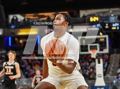 Thumbnail 3 in Indianapolis Lutheran v Southwood (IHSAA 1A Final) photogallery.