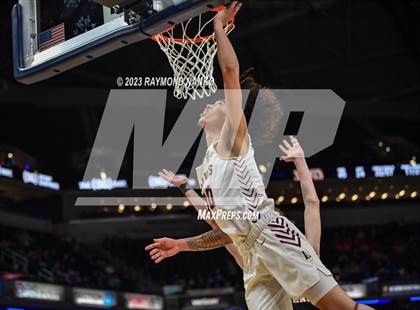 Thumbnail 1 in Indianapolis Lutheran v Southwood (IHSAA 1A Final) photogallery.