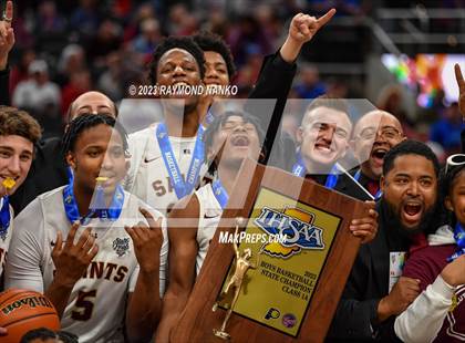 Thumbnail 2 in Indianapolis Lutheran v Southwood (IHSAA 1A Final) photogallery.