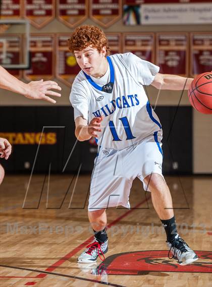 Thumbnail 2 in Canon City vs. Pueblo Central (Ponderosa Invitational) photogallery.