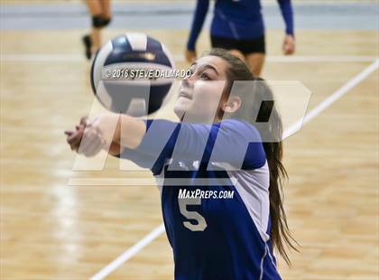 Thumbnail 3 in Slidell vs Mandeville (LHSAA Division I Quarterfinal Playoff) photogallery.