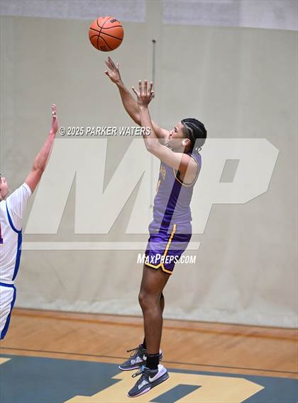 Thumbnail 3 in Edna Karr @ Metairie Park Country Day photogallery.