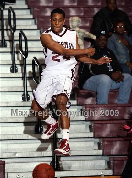 Thumbnail 3 in Sherman vs Forney (Sherman Holiday Tournament) photogallery.