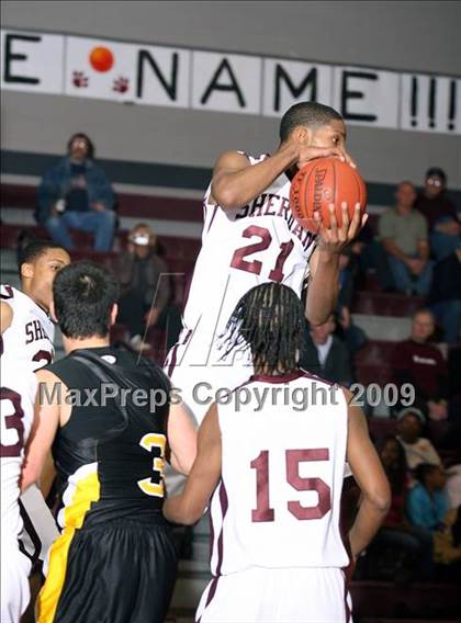 Thumbnail 2 in Sherman vs Forney (Sherman Holiday Tournament) photogallery.