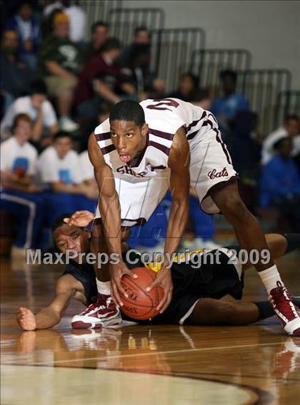 Thumbnail 1 in Sherman vs Forney (Sherman Holiday Tournament) photogallery.