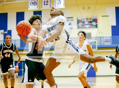 Thumbnail 3 in Churchland vs Pasquotank County (Robert L. Vaughan Border Clash Basketball Invitational) photogallery.