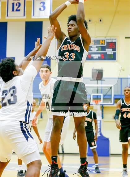Thumbnail 1 in Churchland vs Pasquotank County (Robert L. Vaughan Border Clash Basketball Invitational) photogallery.