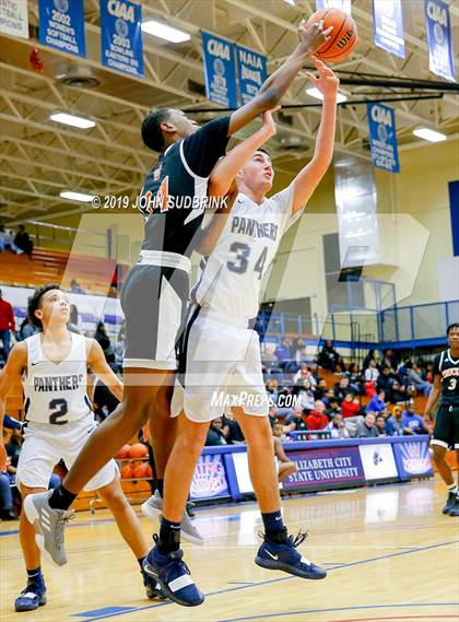 Thumbnail 2 in Churchland vs Pasquotank County (Robert L. Vaughan Border Clash Basketball Invitational) photogallery.