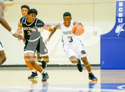 Thumbnail 2 in Churchland vs Pasquotank County (Robert L. Vaughan Border Clash Basketball Invitational) photogallery.