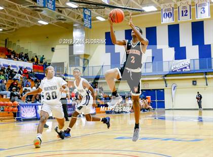 Thumbnail 2 in Churchland vs Pasquotank County (Robert L. Vaughan Border Clash Basketball Invitational) photogallery.