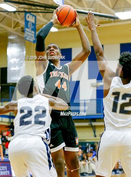Thumbnail 1 in Churchland vs Pasquotank County (Robert L. Vaughan Border Clash Basketball Invitational) photogallery.