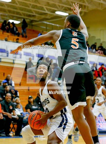 Thumbnail 3 in Churchland vs Pasquotank County (Robert L. Vaughan Border Clash Basketball Invitational) photogallery.