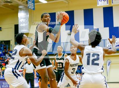 Thumbnail 3 in Churchland vs Pasquotank County (Robert L. Vaughan Border Clash Basketball Invitational) photogallery.