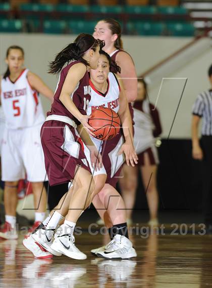 Thumbnail 1 in Regis Jesuit vs. Horizon (CHSAA 5A Girls Great 8) photogallery.
