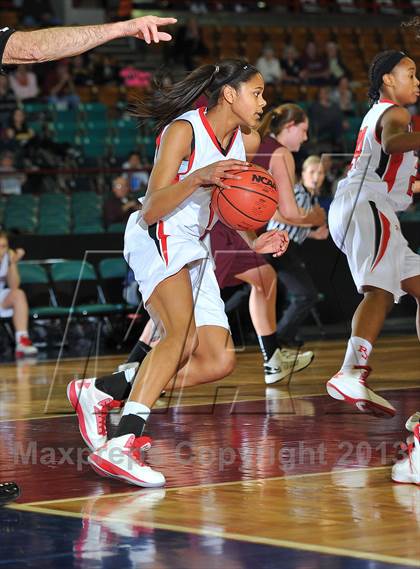 Thumbnail 1 in Regis Jesuit vs. Horizon (CHSAA 5A Girls Great 8) photogallery.