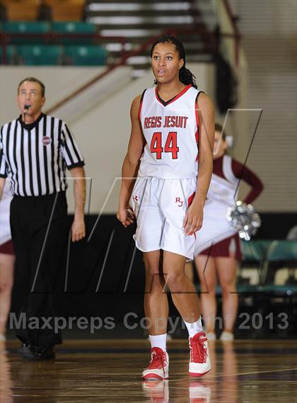 Thumbnail 2 in Regis Jesuit vs. Horizon (CHSAA 5A Girls Great 8) photogallery.
