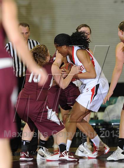 Thumbnail 3 in Regis Jesuit vs. Horizon (CHSAA 5A Girls Great 8) photogallery.