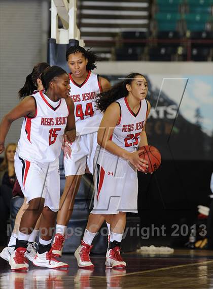 Thumbnail 3 in Regis Jesuit vs. Horizon (CHSAA 5A Girls Great 8) photogallery.