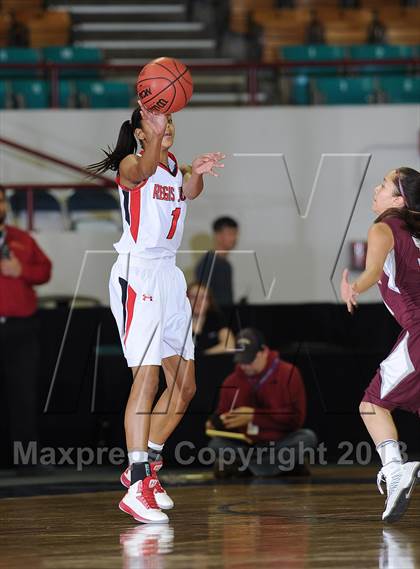 Thumbnail 2 in Regis Jesuit vs. Horizon (CHSAA 5A Girls Great 8) photogallery.