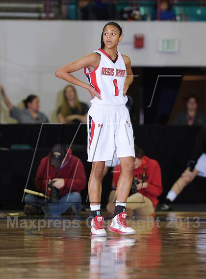 Thumbnail 2 in Regis Jesuit vs. Horizon (CHSAA 5A Girls Great 8) photogallery.