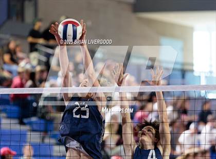 Thumbnail 2 in Littleton Public Schools vs. Eaglecrest (CHSAA 5A Final) photogallery.