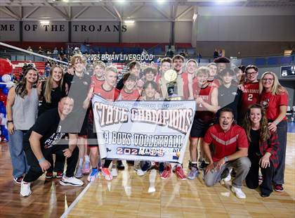 Thumbnail 1 in Littleton Public Schools vs. Eaglecrest (CHSAA 5A Final) photogallery.