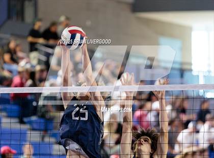 Thumbnail 3 in Littleton Public Schools vs. Eaglecrest (CHSAA 5A Final) photogallery.