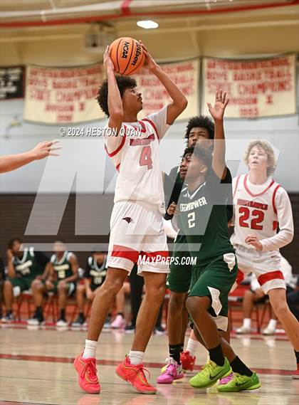 Thumbnail 2 in Murrieta Valley vs. Eisenhower (Artesia Hoopsgiving Tournament) photogallery.