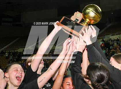 Thumbnail 1 in Gilbert vs. Hamilton (AIA 6A Final - Awards) photogallery.