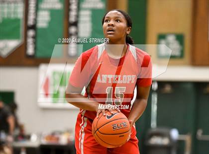 Thumbnail 3 in Antelope vs. Benson Tech (MLK Showcase) photogallery.