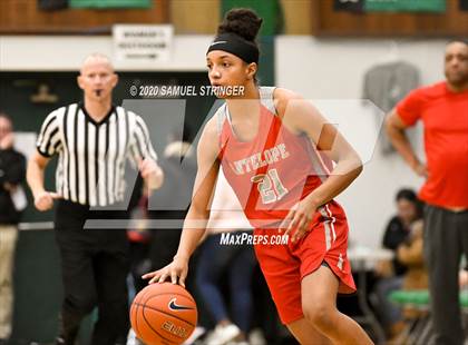 Thumbnail 3 in Antelope vs. Benson Tech (MLK Showcase) photogallery.
