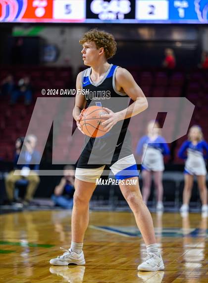 Thumbnail 1 in Owyhee vs. Timberline (IHSAA 5A District III Final) photogallery.