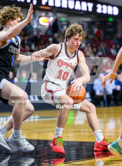 Thumbnail 2 in Owyhee vs. Timberline (IHSAA 5A District III Final) photogallery.