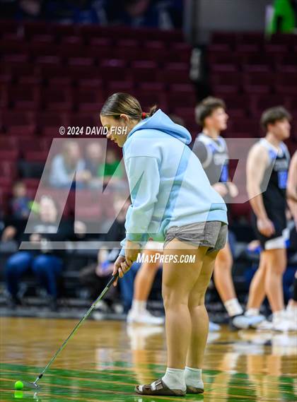 Thumbnail 1 in Owyhee vs. Timberline (IHSAA 5A District III Final) photogallery.