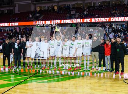 Thumbnail 2 in Owyhee vs. Timberline (IHSAA 5A District III Final) photogallery.