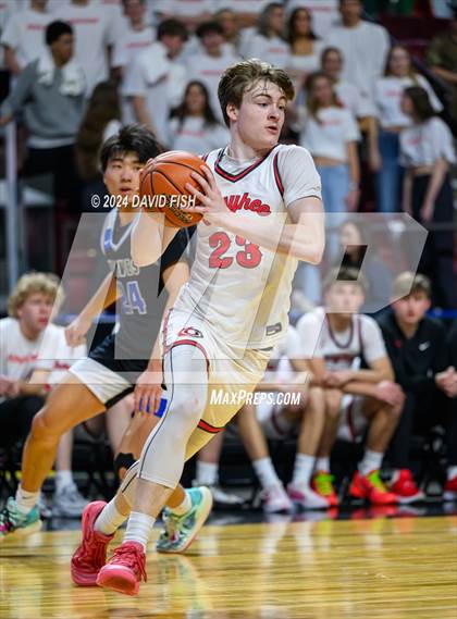 Thumbnail 2 in Owyhee vs. Timberline (IHSAA 5A District III Final) photogallery.