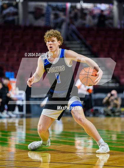Thumbnail 1 in Owyhee vs. Timberline (IHSAA 5A District III Final) photogallery.