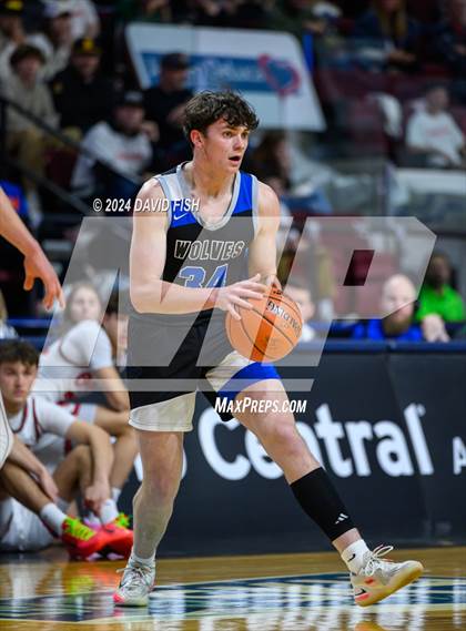 Thumbnail 3 in Owyhee vs. Timberline (IHSAA 5A District III Final) photogallery.