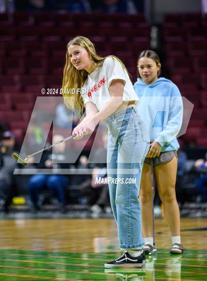 Thumbnail 3 in Owyhee vs. Timberline (IHSAA 5A District III Final) photogallery.