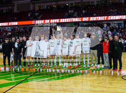 Thumbnail 3 in Owyhee vs. Timberline (IHSAA 5A District III Final) photogallery.