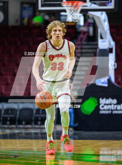 Thumbnail 3 in Owyhee vs. Timberline (IHSAA 5A District III Final) photogallery.