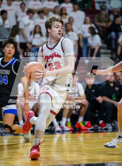 Thumbnail 1 in Owyhee vs. Timberline (IHSAA 5A District III Final) photogallery.
