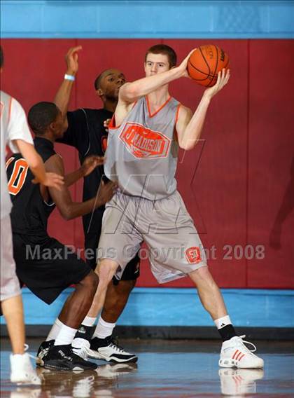 Thumbnail 2 in San Antonio Madison vs Putnam City (Texas-Oklahoma Shootout) photogallery.