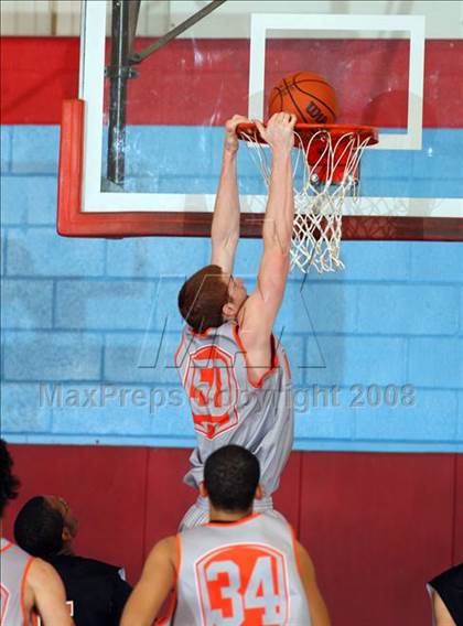 Thumbnail 1 in San Antonio Madison vs Putnam City (Texas-Oklahoma Shootout) photogallery.