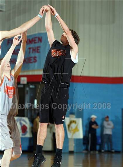 Thumbnail 3 in San Antonio Madison vs Putnam City (Texas-Oklahoma Shootout) photogallery.