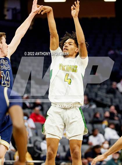 Thumbnail 3 in Central Catholic vs. Vanden (CIF SJS D3 Final) photogallery.