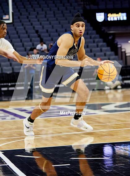 Thumbnail 3 in Central Catholic vs. Vanden (CIF SJS D3 Final) photogallery.